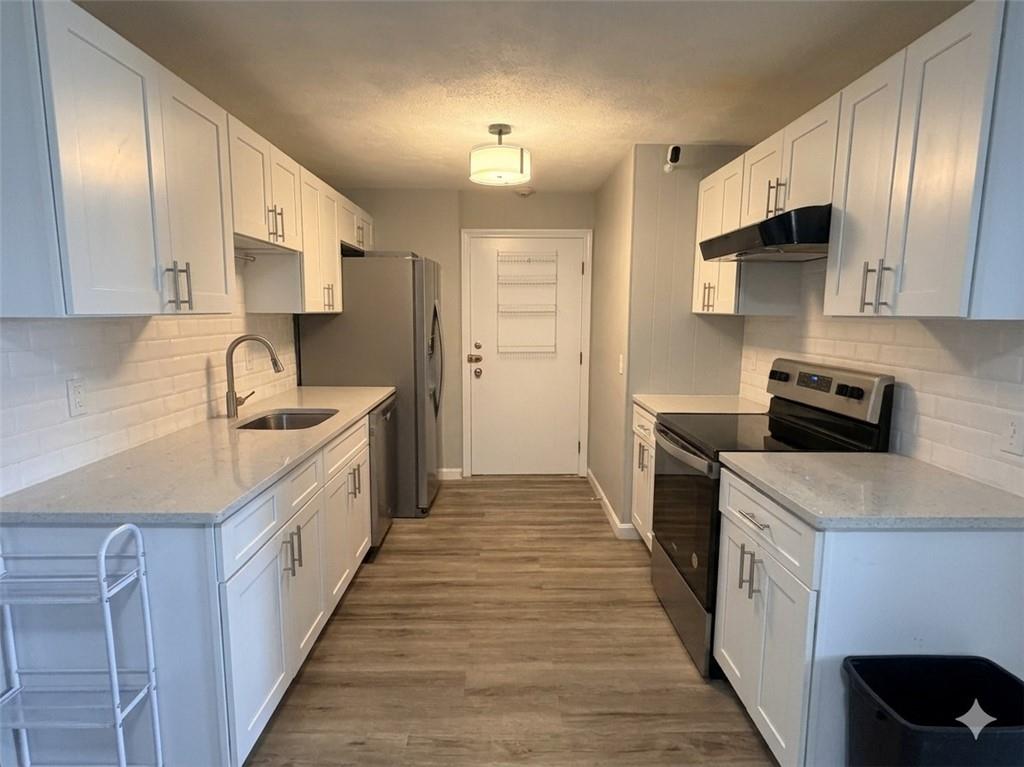 300 Smithfield Road Unit B2-24 Property Photo 3
