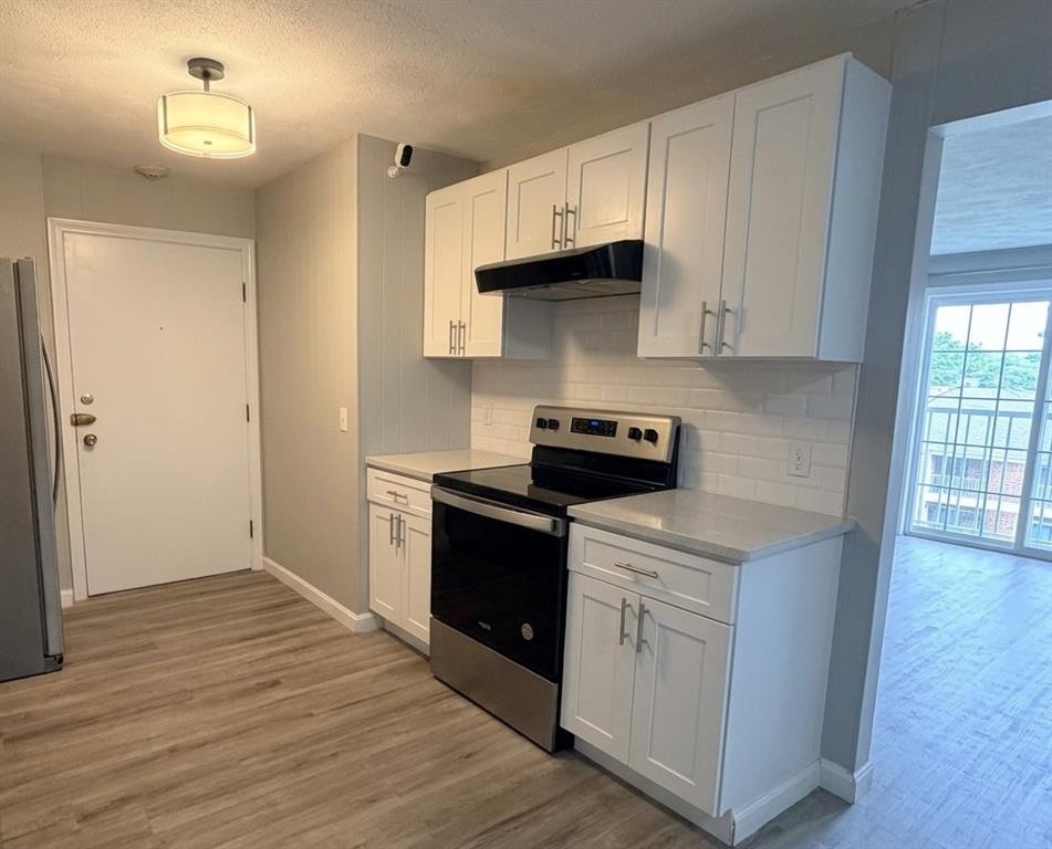 300 Smithfield Road Unit B2-24 Property Photo 4