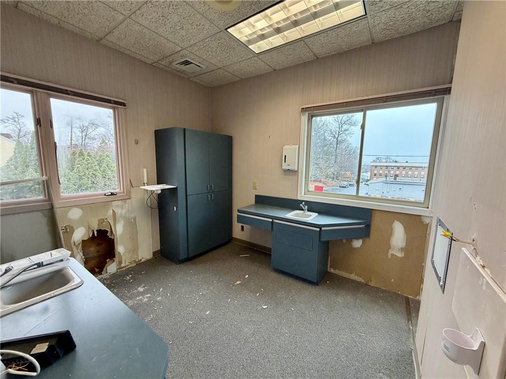 1090 New London Avenue Unit 5 Property Photo 30