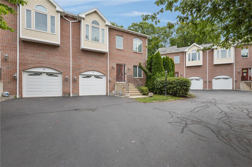 131 Fruit Hill Avenue UNIT 9 Property Photo 1