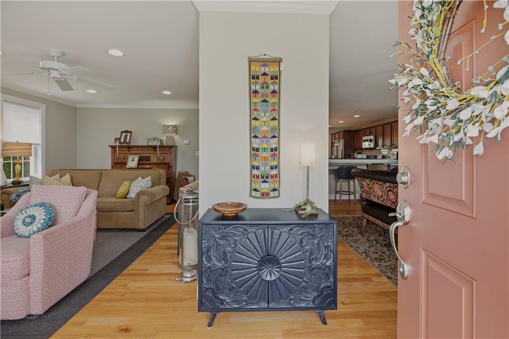 11 King Philip Avenue Property Photo 8