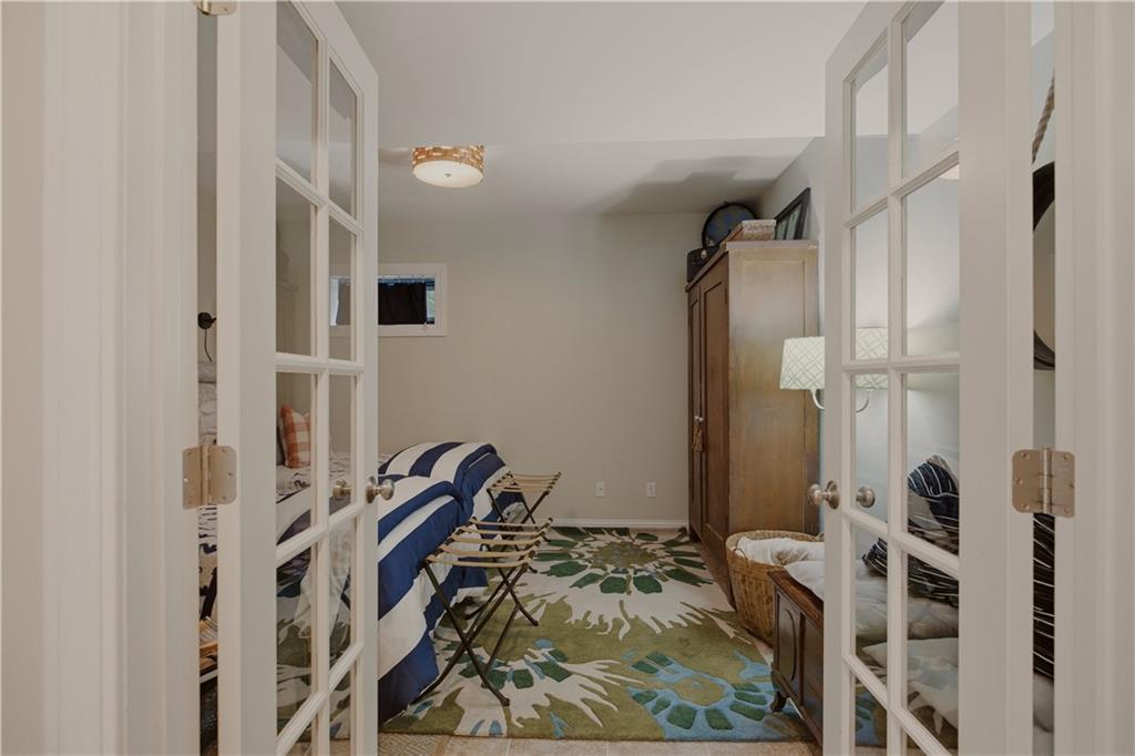 11 King Philip Avenue Property Photo 38
