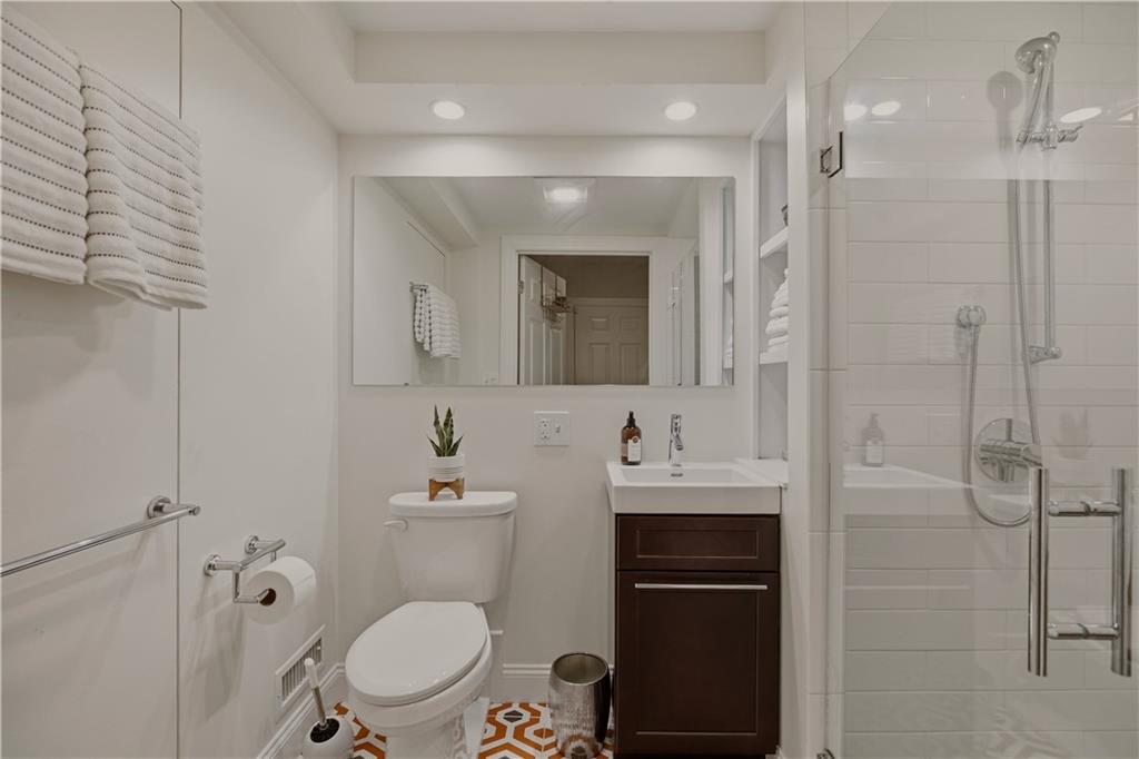 11 King Philip Avenue Property Photo 40