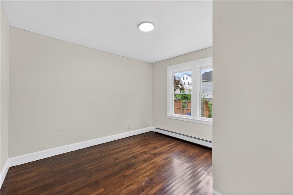 25 Fairview Street Property Photo 10