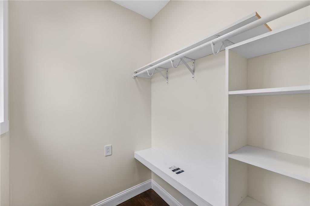 25 Fairview Street Property Photo 11