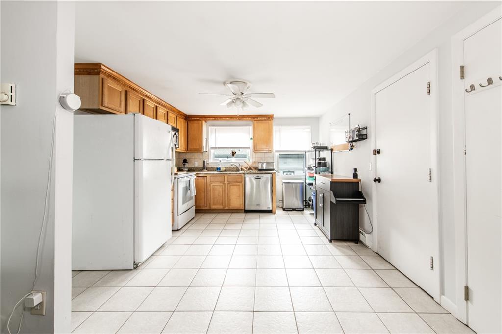 34 Capuano Avenue Unit A Property Photo 6