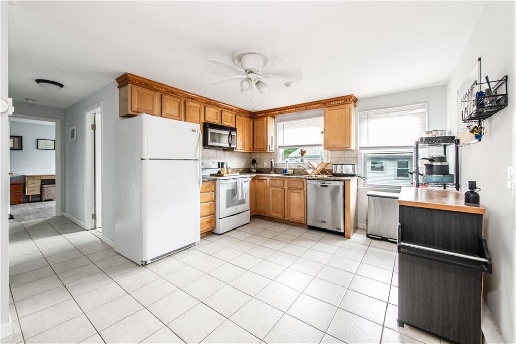34 Capuano Avenue Unit A Property Photo 8