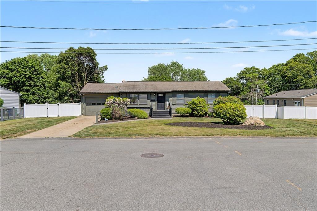 162 Larchmont Road Property Photo 1