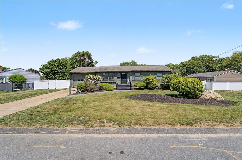 162 Larchmont Road Property Photo 3