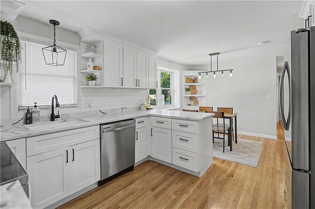 162 Larchmont Road Property Photo 12