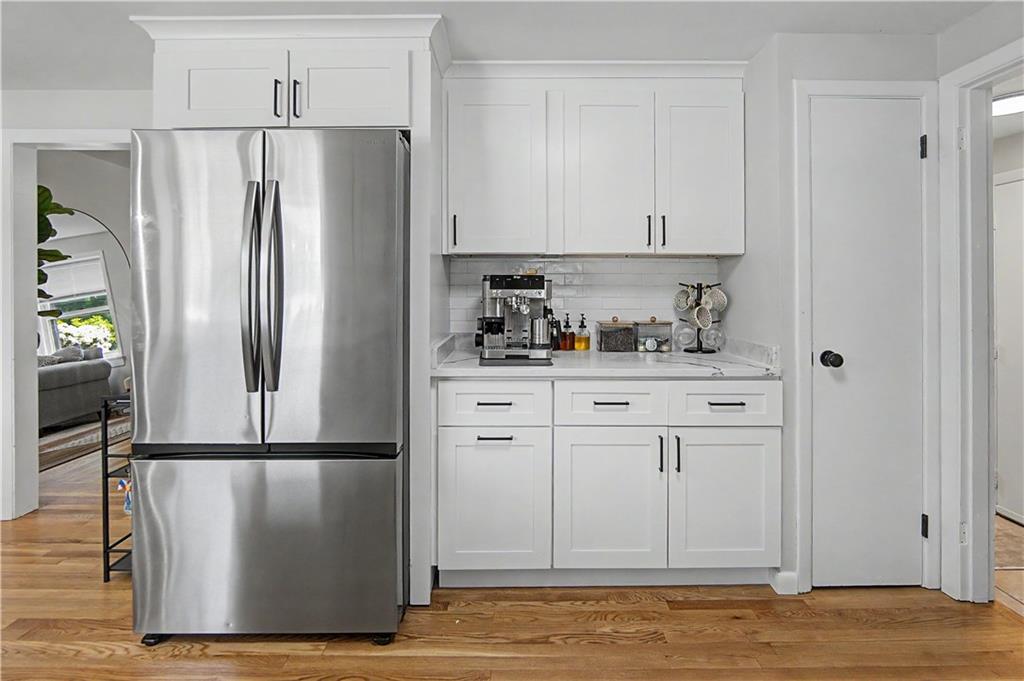 162 Larchmont Road Property Photo 13