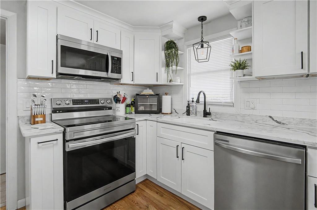 162 Larchmont Road Property Photo 14