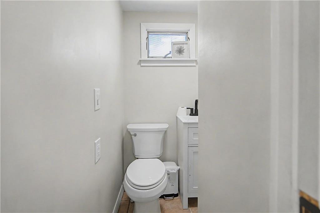 162 Larchmont Road Property Photo 17