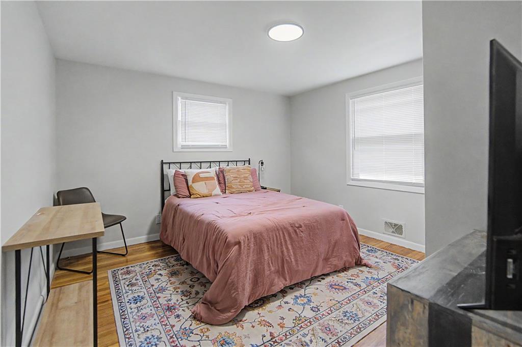162 Larchmont Road Property Photo 23