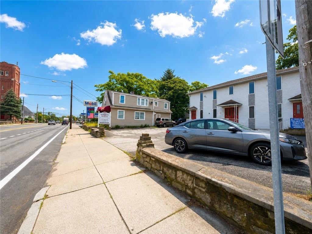 1302 Elmwood Avenue Property Photo 3