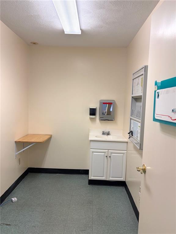 1302 Elmwood Avenue Property Photo 15