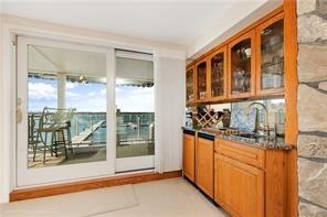 31 Coddinton Wharf Unit 8 Property Photo 9