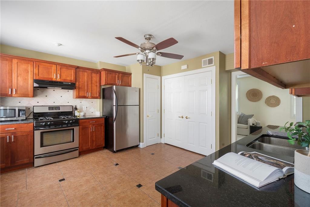 331 Williams Street Unit 7 Property Photo 5