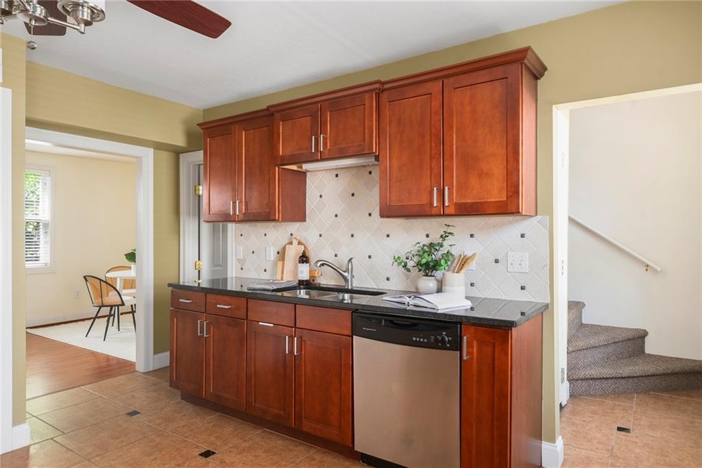 331 Williams Street Unit 7 Property Photo 6