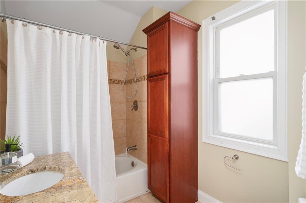 331 Williams Street Unit 7 Property Photo 13
