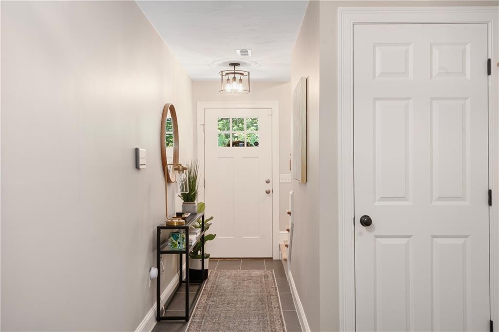 105 Hunting Hill Drive Property Photo 32