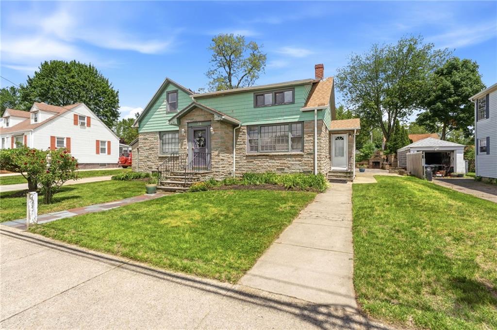 34 Intervale Road Property Photo 2