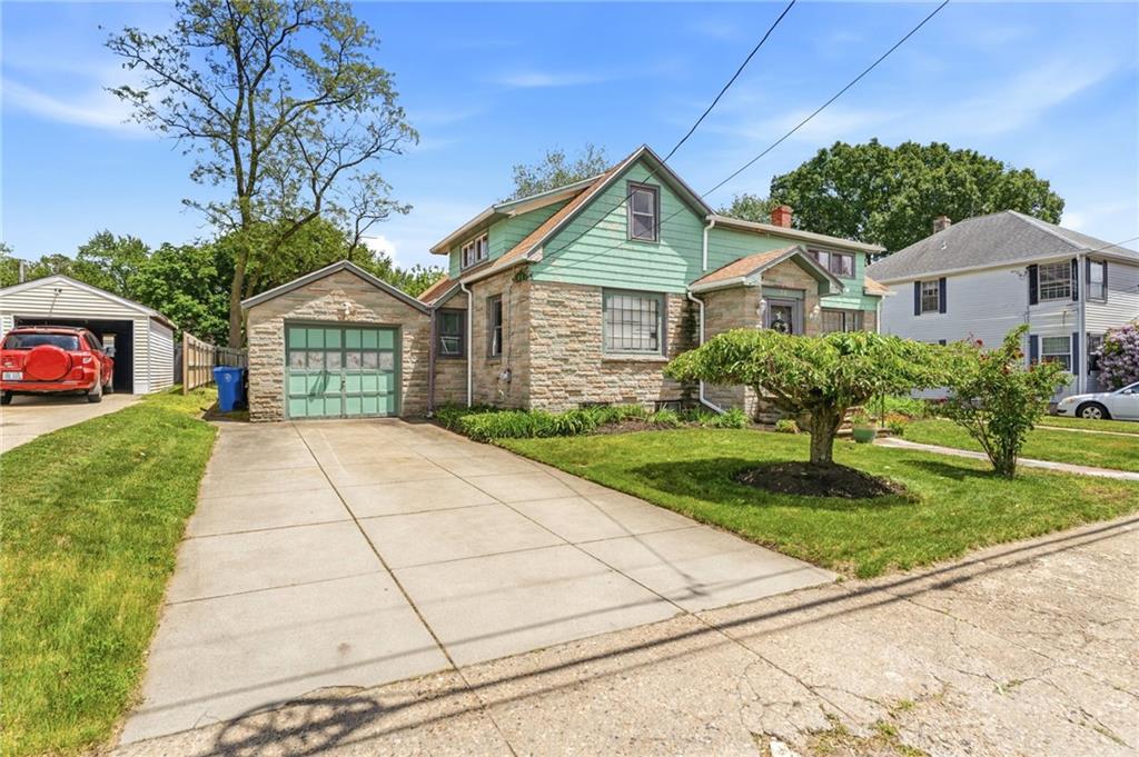 34 Intervale Road Property Photo 4