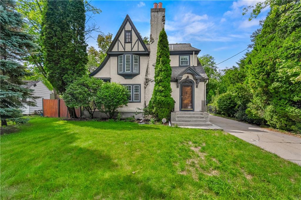 4 Grandview Avenue Property Photo 1