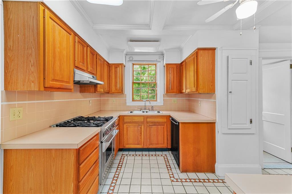 4 Grandview Avenue Property Photo 15