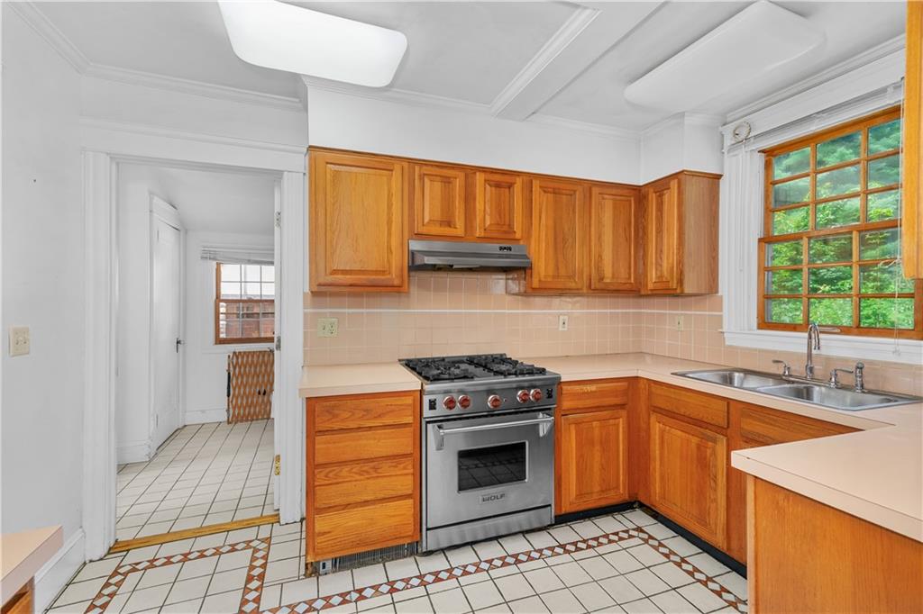 4 Grandview Avenue Property Photo 17