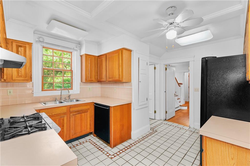 4 Grandview Avenue Property Photo 18