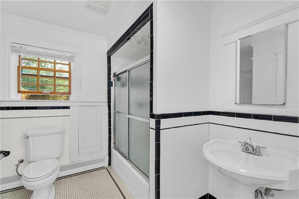 4 Grandview Avenue Property Photo 27