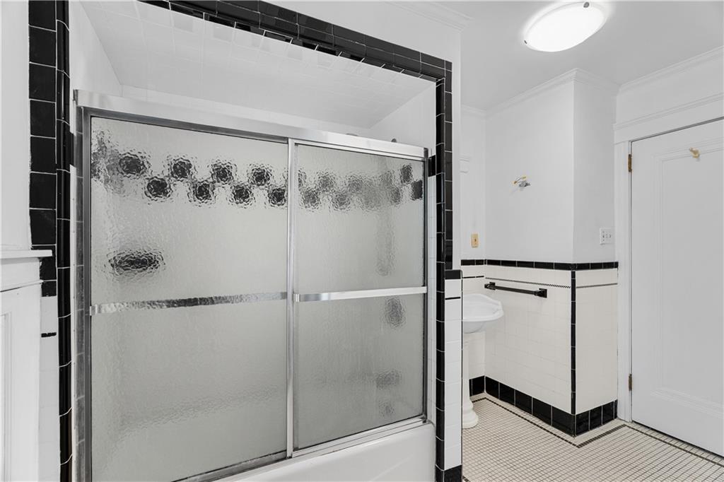 4 Grandview Avenue Property Photo 28