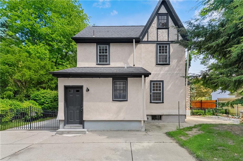 4 Grandview Avenue Property Photo 40