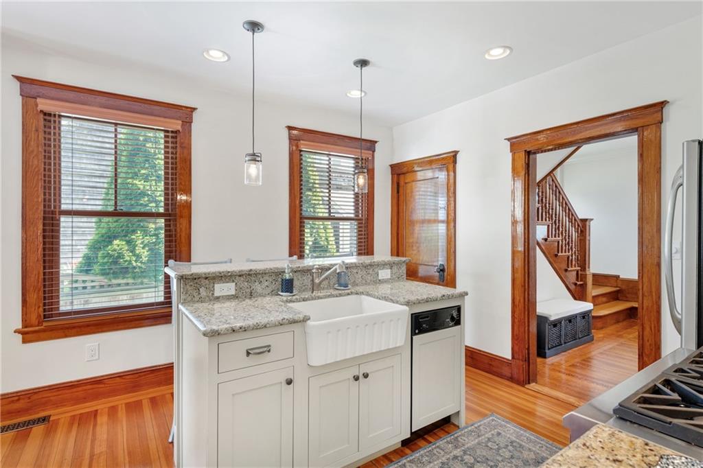 8 Bush Street Property Photo 17