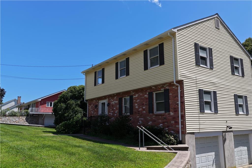 8 Pequot Avenue Property Photo 1