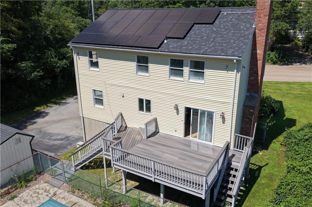 8 Pequot Avenue Property Photo 24