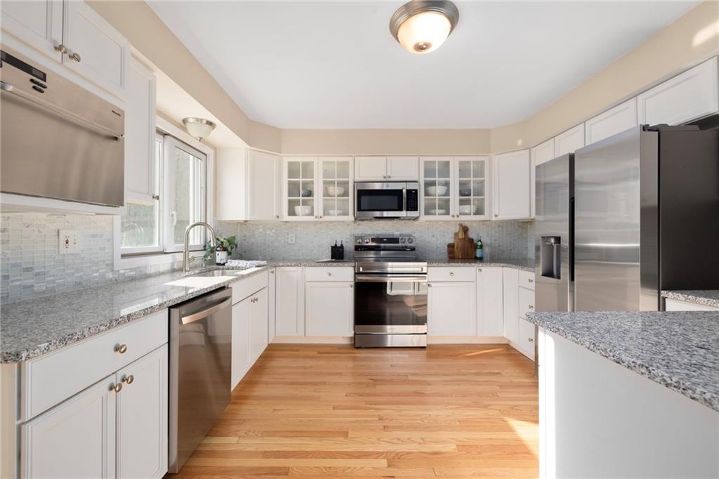 127 Beacon Avenue Property Photo 25