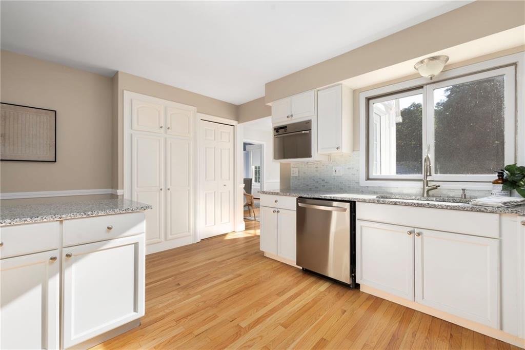 127 Beacon Avenue Property Photo 26