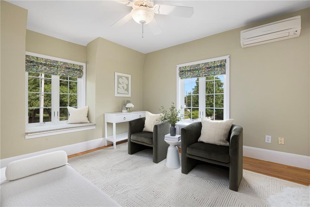 127 Beacon Avenue Property Photo 29