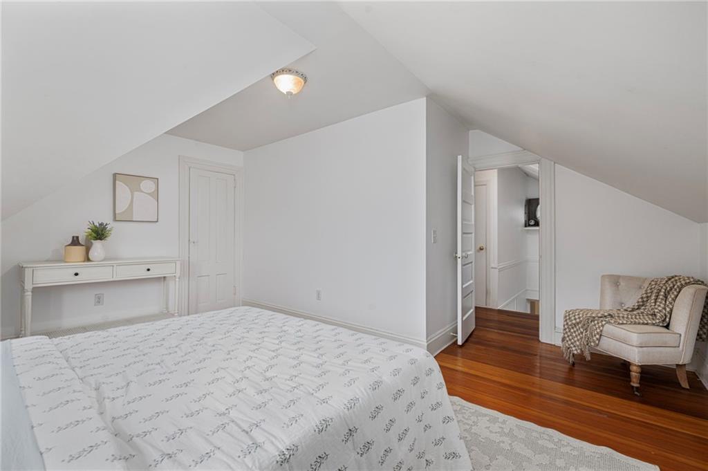 127 Beacon Avenue Property Photo 42