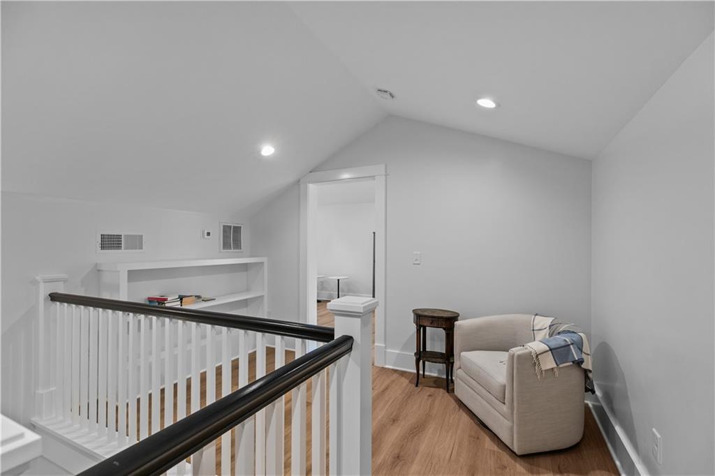 561 Bristol Ferry Road Unit B Property Photo 22