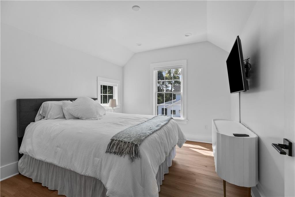 561 Bristol Ferry Road Unit B Property Photo 23