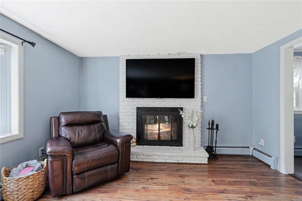114 England Street Property Photo 12
