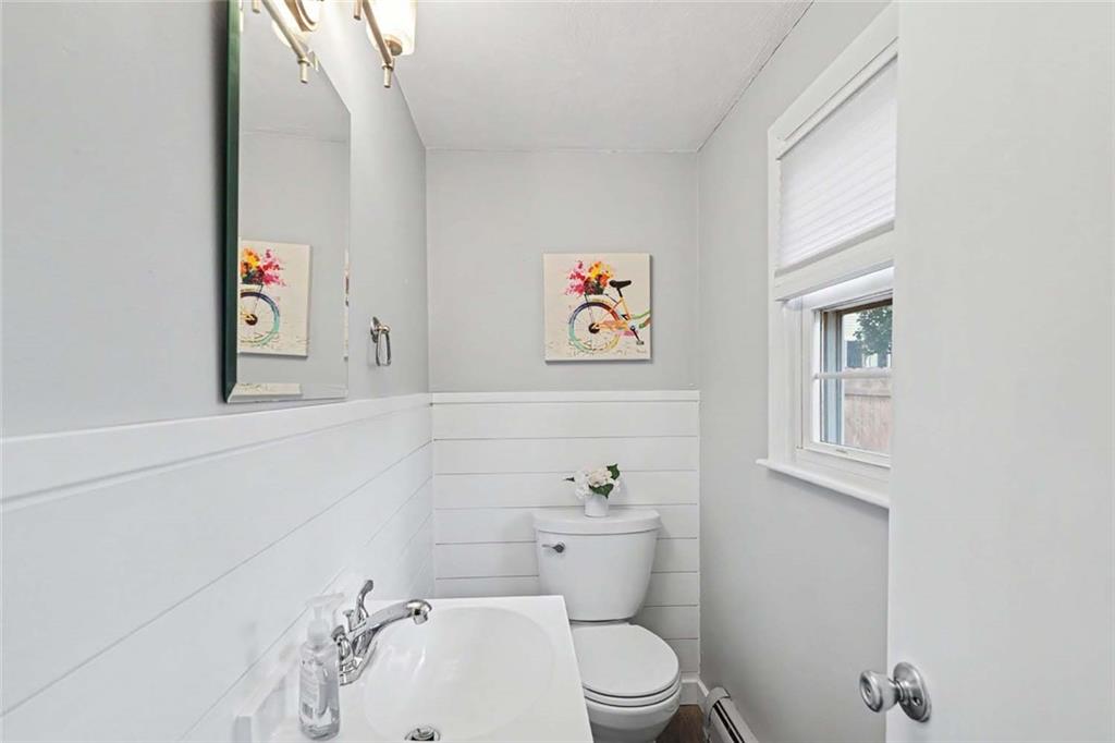 114 England Street Property Photo 27