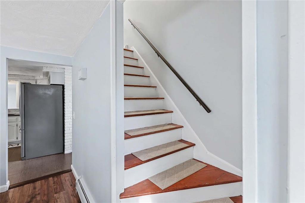 114 England Street Property Photo 28