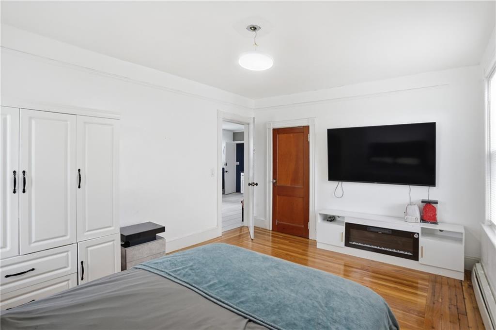 144 Dante Street Property Photo 4