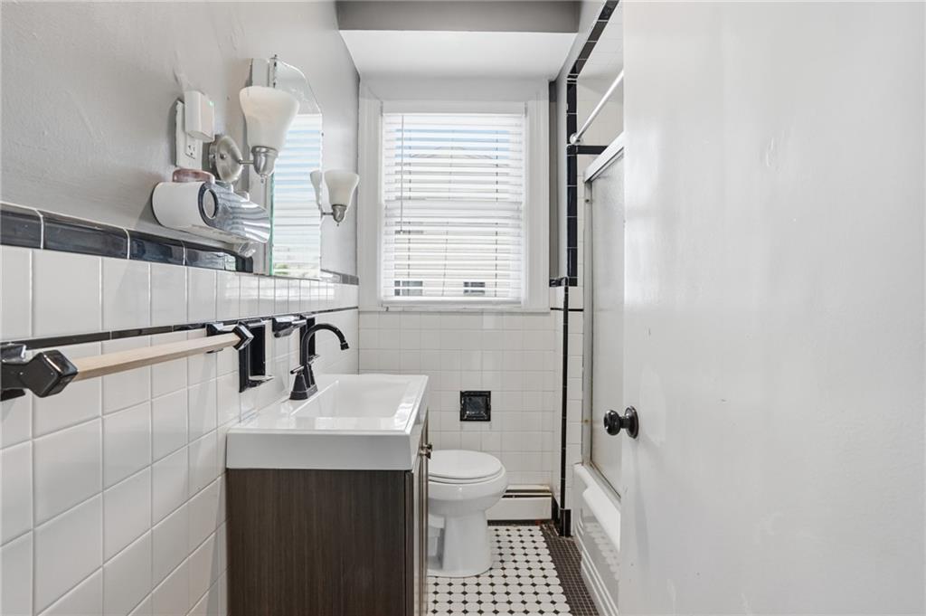144 Dante Street Property Photo 10