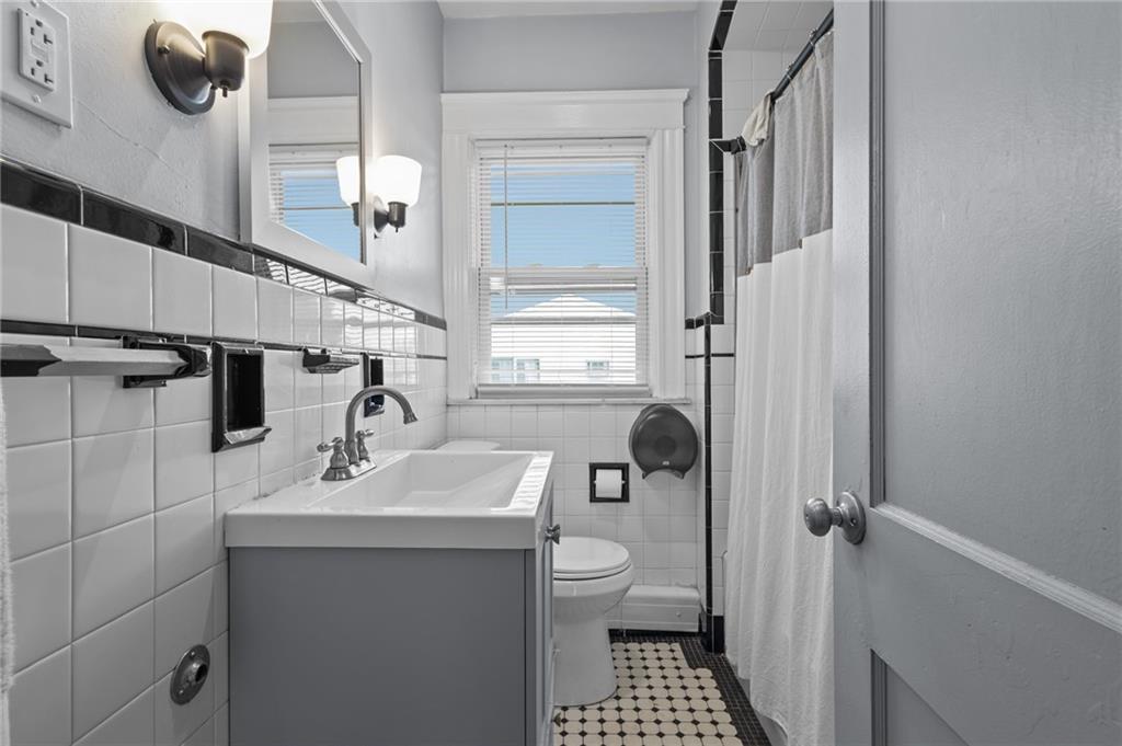 144 Dante Street Property Photo 15