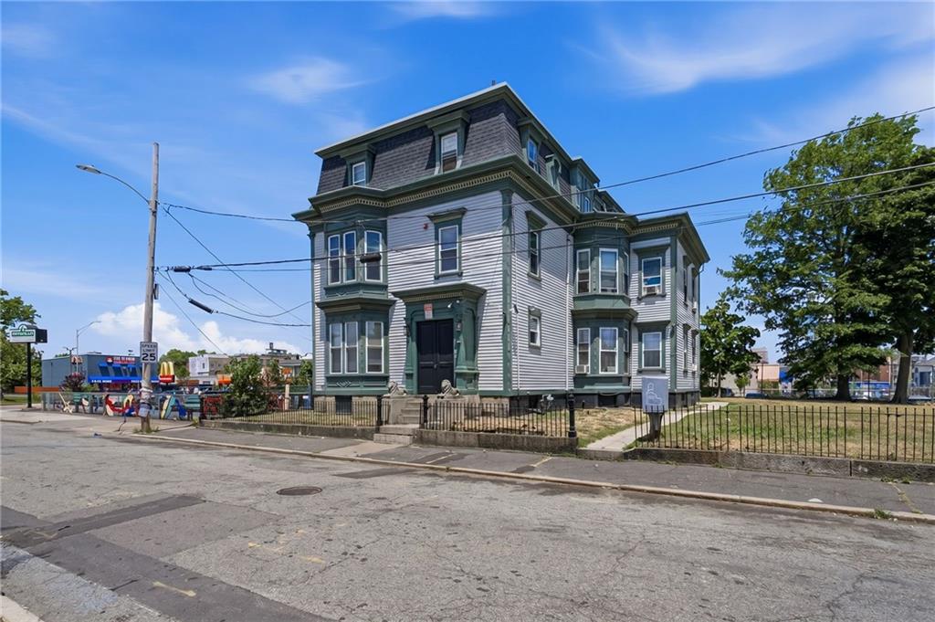 8 Somerset Street Property Photo 1